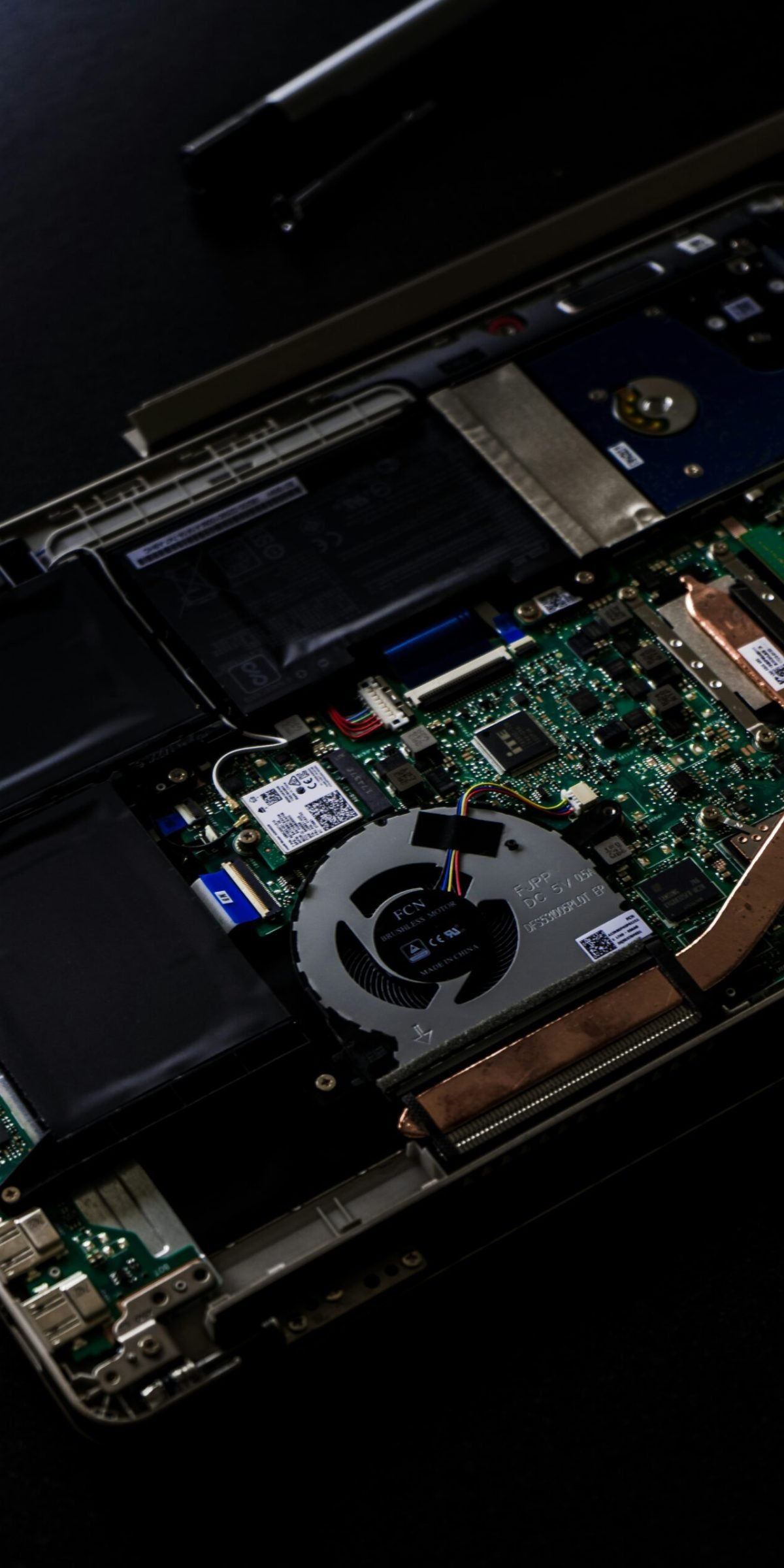 artiom-vallat-1GntEP783rI-unsplash