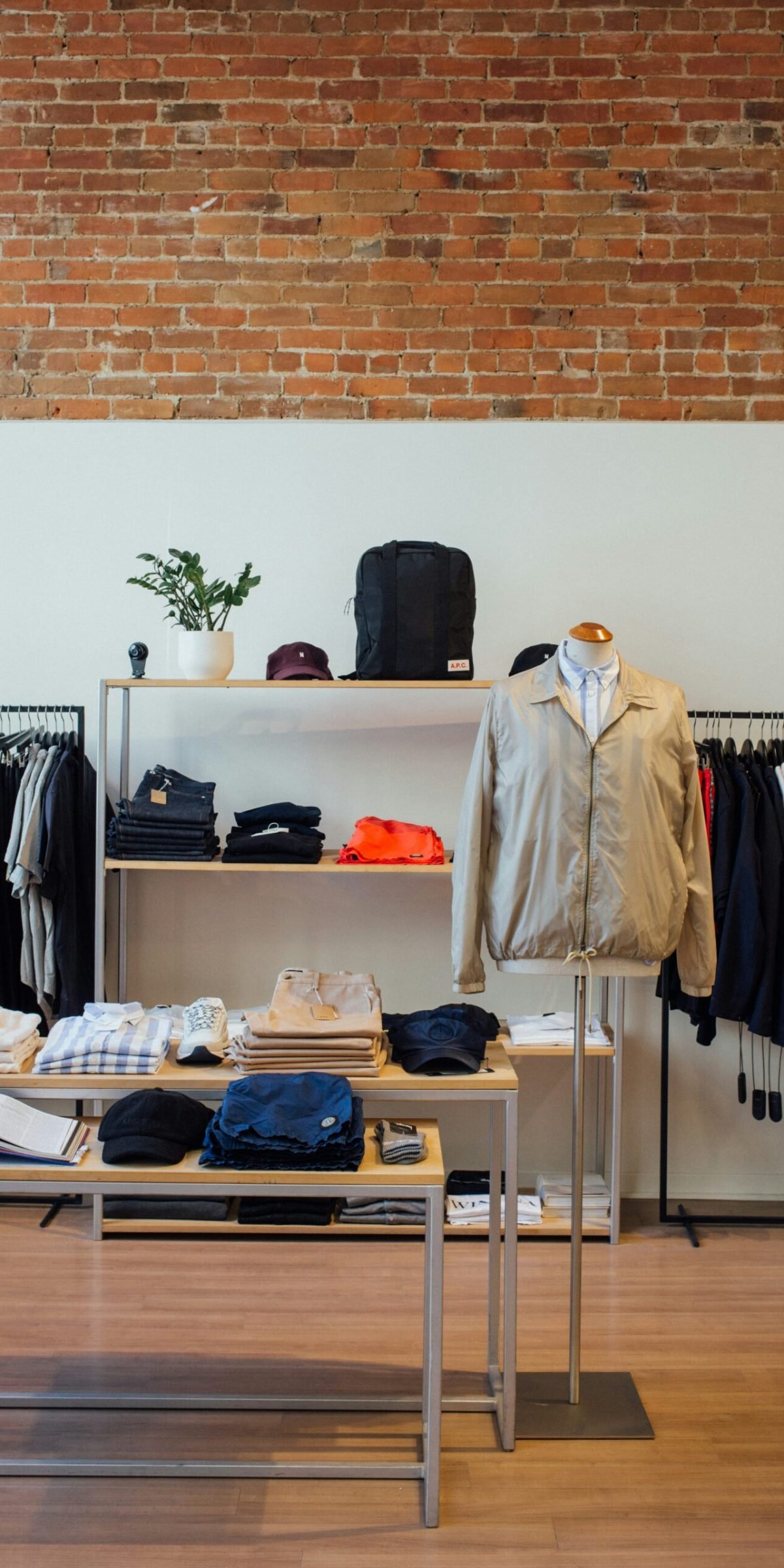 charlesdeluvio-XdjS0AzKzo0-unsplash