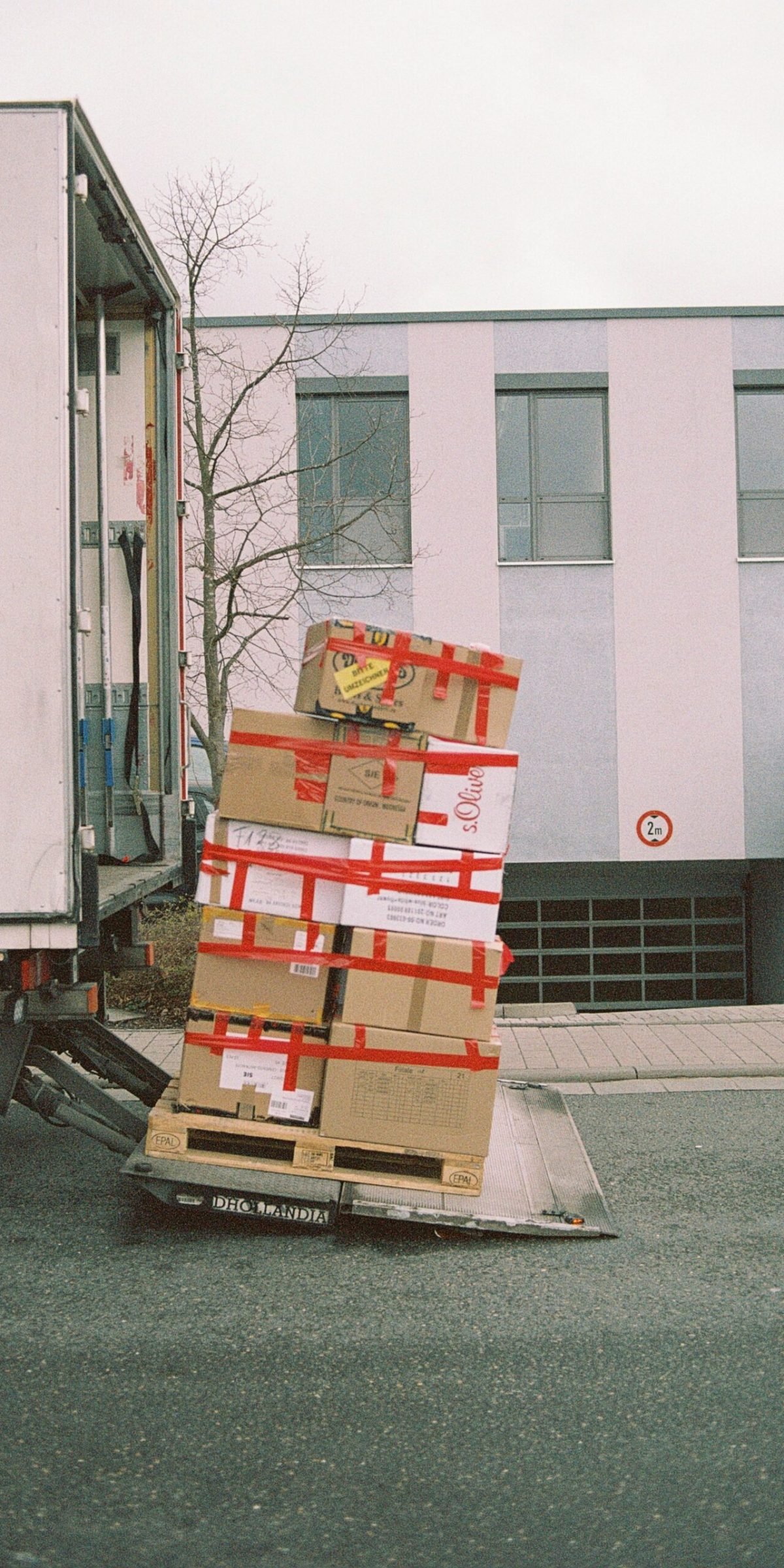 markus-spiske-RWTUrJf7I5w-unsplash