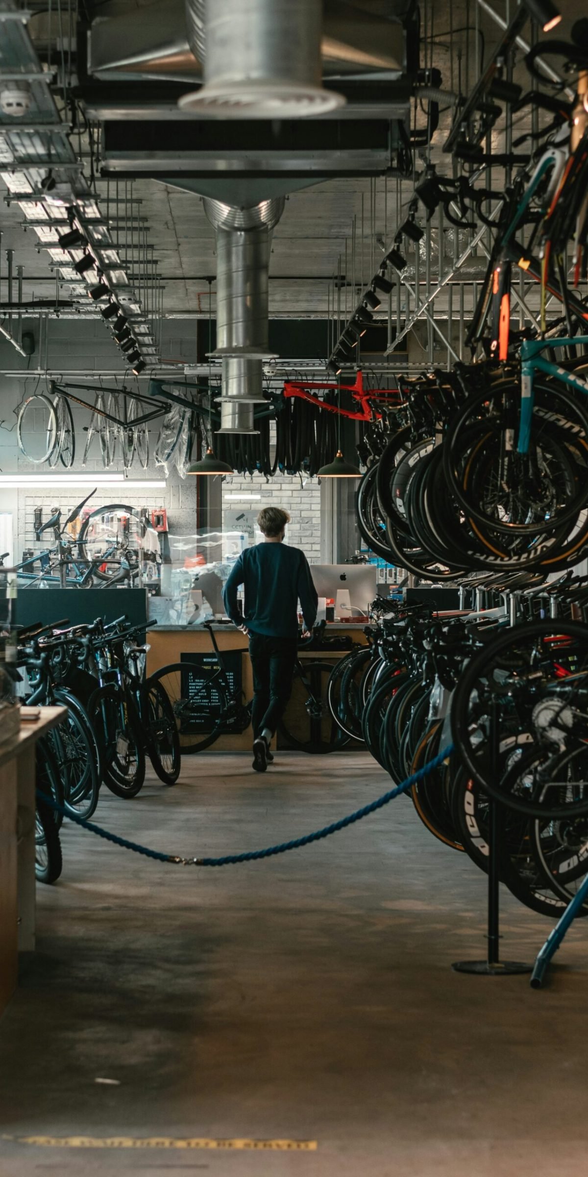 tom-austin-XbZy0-JHINA-unsplash(1)