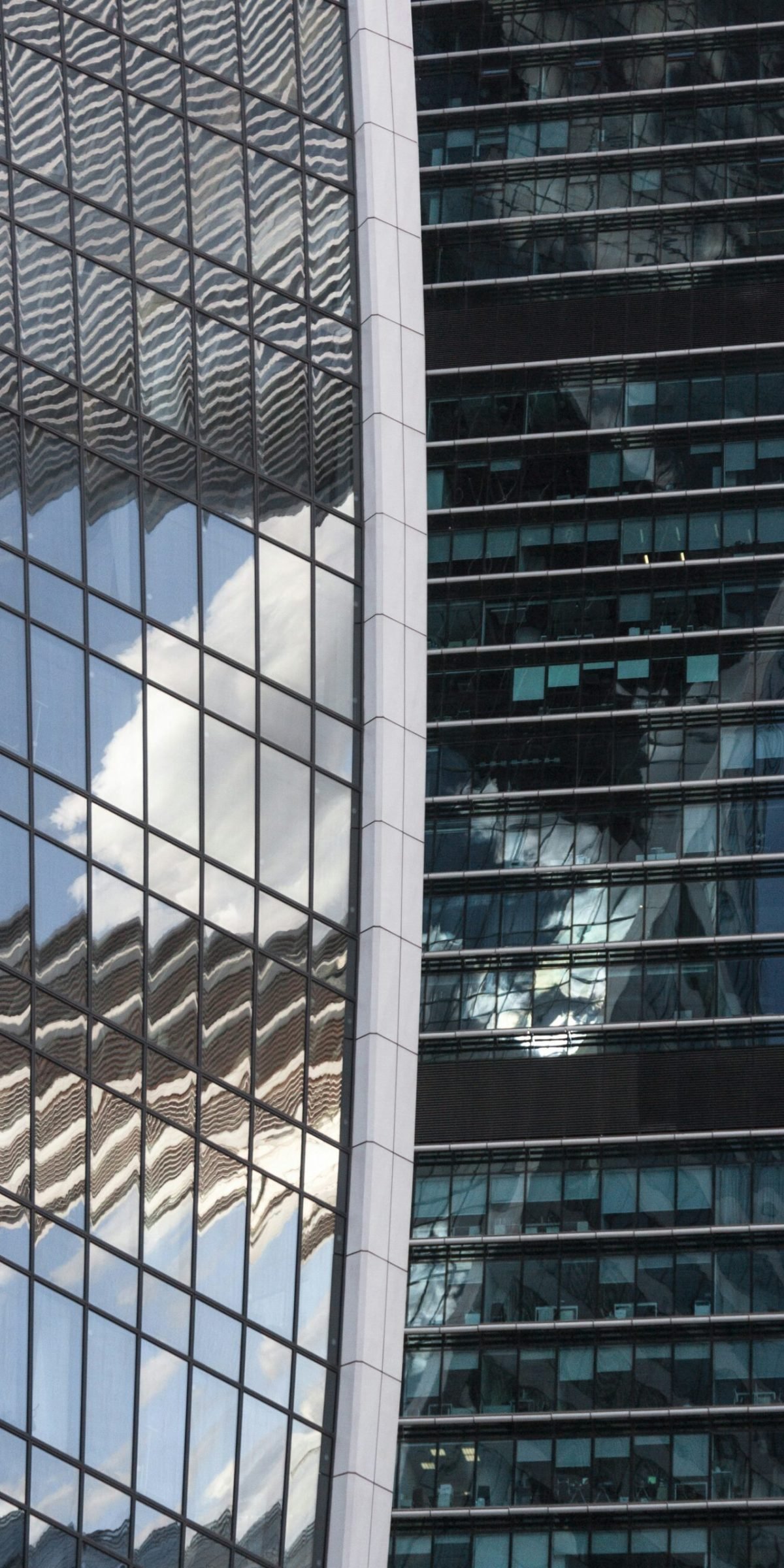 yaroslav-zotov-Sg0hWifuRdg-unsplash